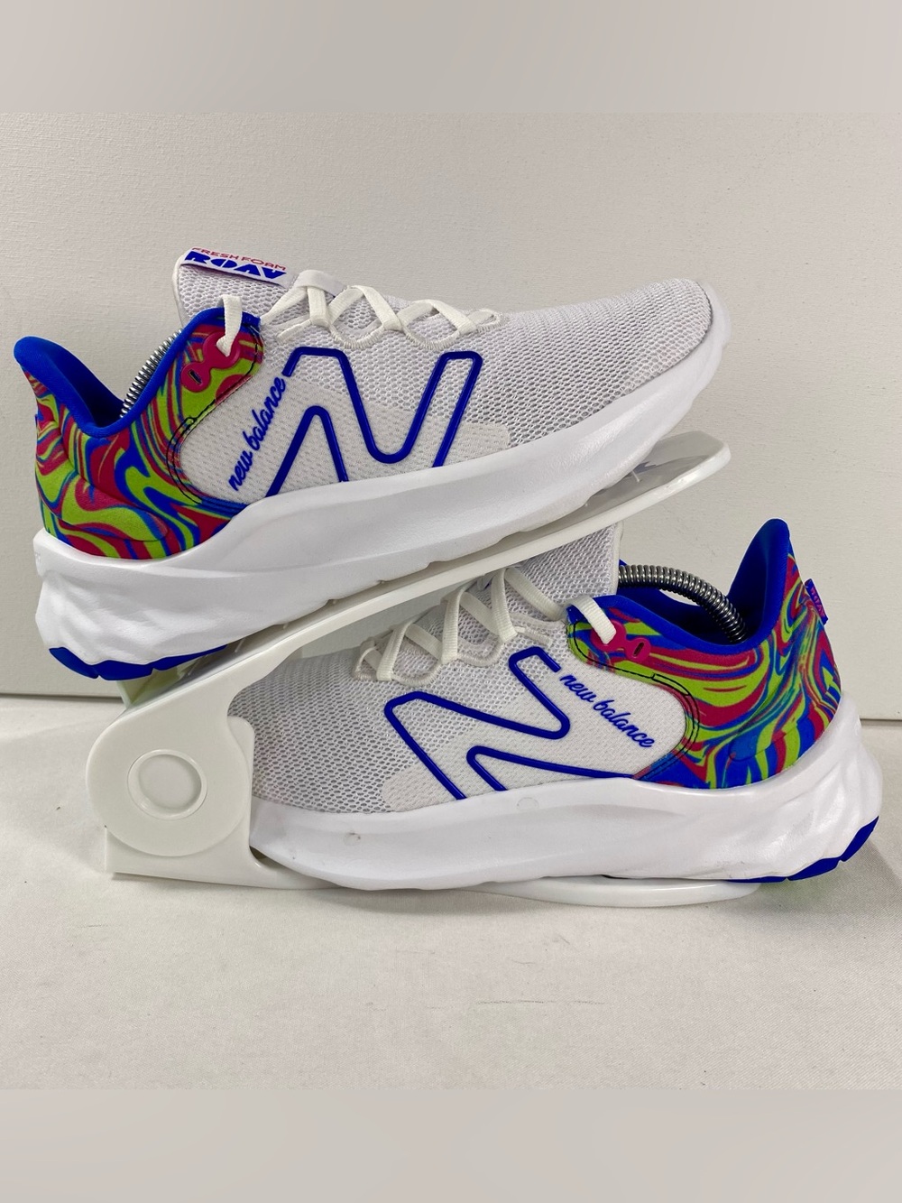 New Balance Fresh Foam Roav Womens 8.5 White Tie Dye Sneakers WROAVJW2